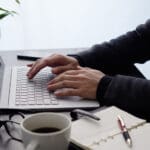 Berechnung Betriebsunterbrechungsschaden | Über die Höhe von Ertragsausfällen, Umsätzen und Gewinnen gibt es oft Streit zwischen Unternehmen und Betriebsunterbrechungsversicherung. Viele Urteile gehen zugunsten der Versicherten aus. Unsere Anwälte bieten Hilfe bei der Durchsetzung Ihrer Ansprüche. (© mapo / stock.adobe.com)