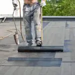 Flachdach abdichten | Infos und Experten für die Flachdachabdichtung und Flachdachsanierung hier! (© Nik / stock.adobe.com)