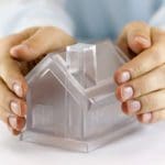 Hausrat oder Gebäude? Welche Versicherung bei welchem Schaden? (© Jakub Krechowicz / Fotolia)