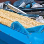Bauschutt im Rahmen einer Schadstoffsanierung muss fachgerecht entsorgt werden (© mhp / stock.adobe.com)